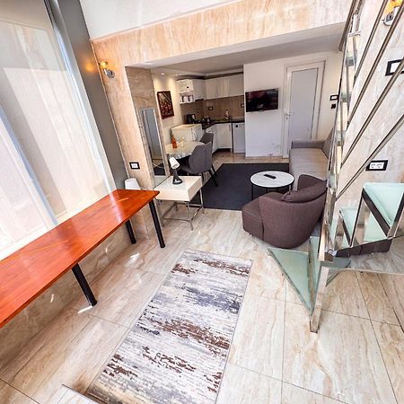 Qumi Apartments Tivat Luaran gambar