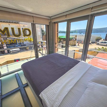 Qumi Apartments Tivat Luaran gambar