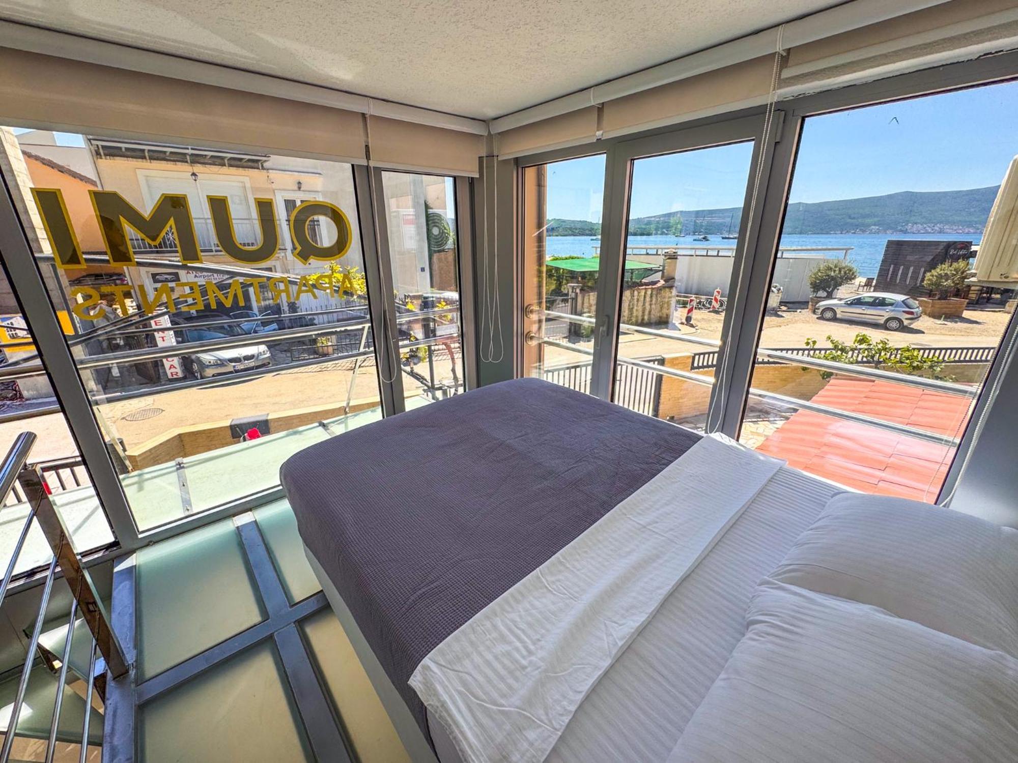 Qumi Apartments Tivat Luaran gambar